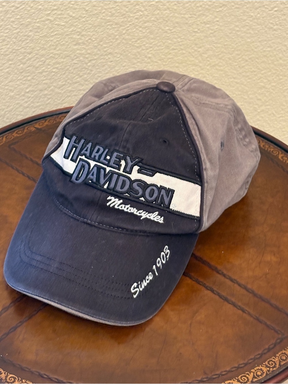 Harley-Davidson Black & Gray Embroidered Logo Cap Size Medium